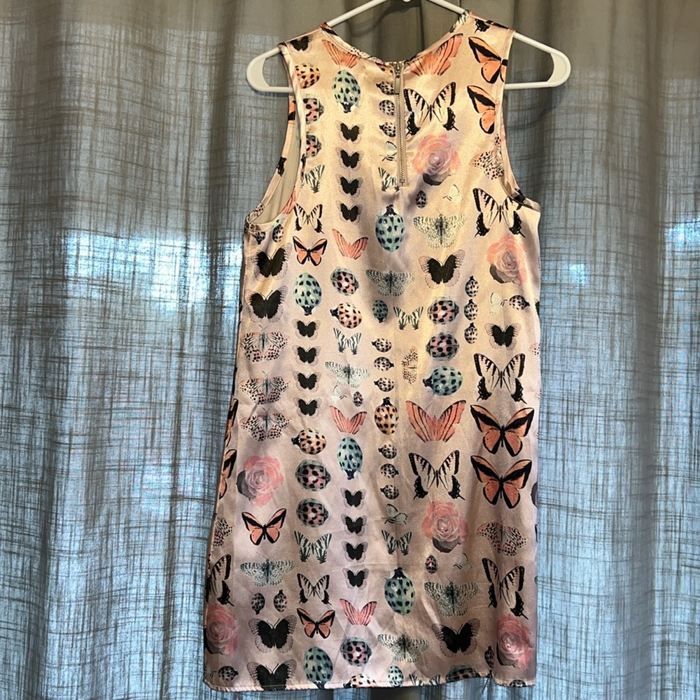Light pink UO insect dress 🚨 DONATING TODAY - Picture 4 of 5